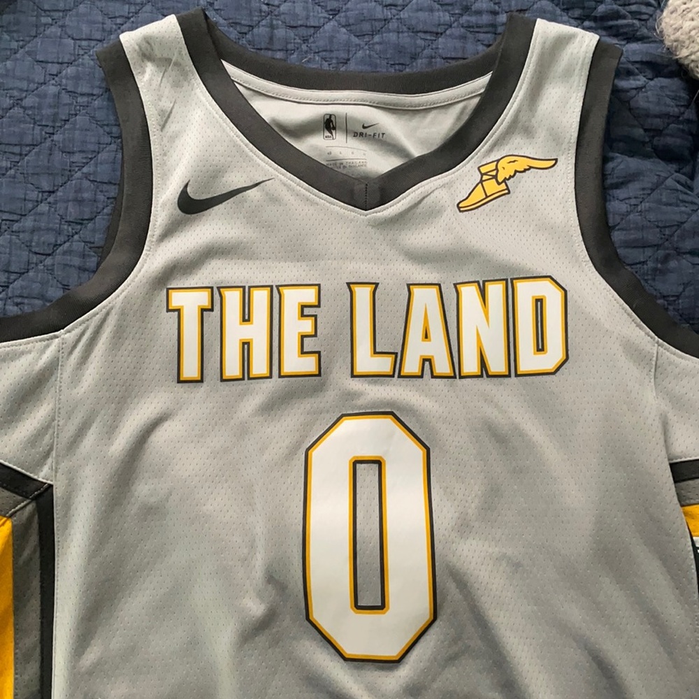 Kevin Love jersey